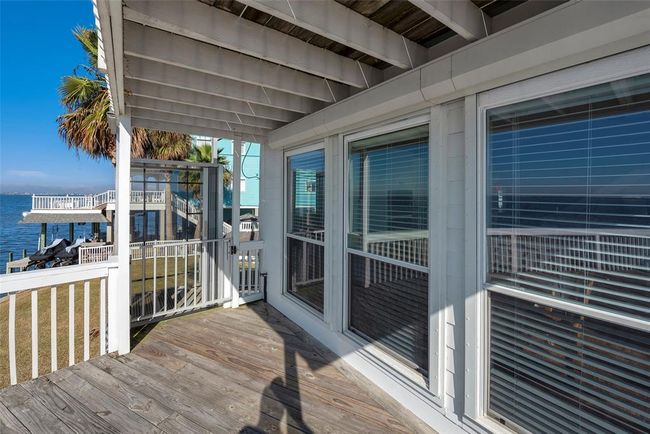 131 Isles End Rd, House other with 4 bedrooms, 5 bathrooms and 2 parking in Tiki Island TX | Image 39