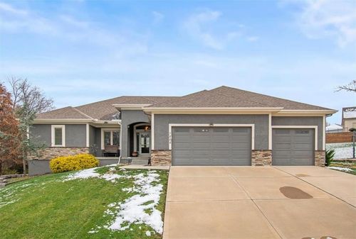 1205 Woodbine Dr, Blue Springs, MO, 64014-5534 | Card Image