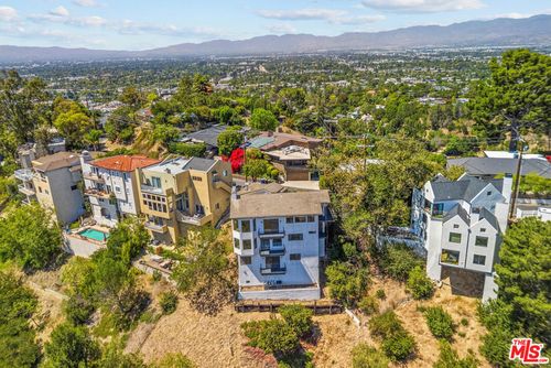 3665 Alta Mesa Dr, Studio City, CA, 91604-4061 | Card Image