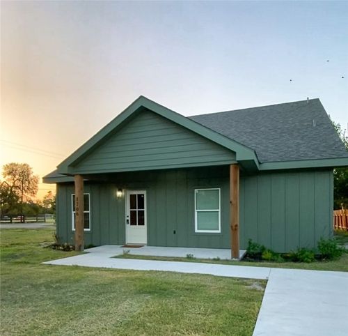 1706 E F Ave, Kingsville, TX, 78363-3314 | Card Image