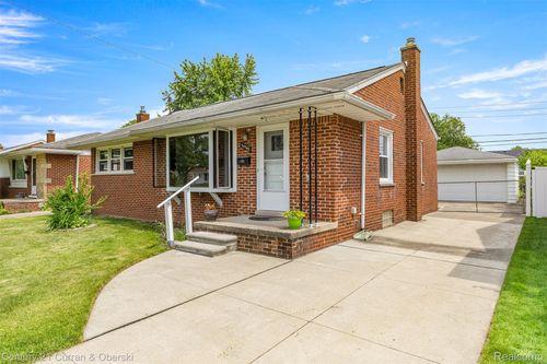 30345 Rush St, Garden City, MI, 48135-3406 | Card Image