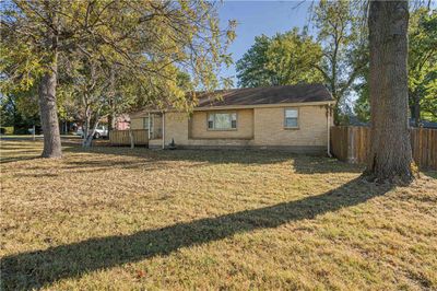 3805 Shrine Park Road, House other with 3 bedrooms, 1 bathrooms and null parking in Leavenworth KS | Image 3