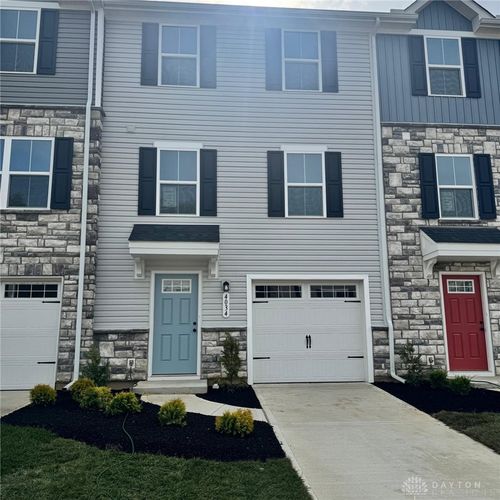 4034 Hemlock Ct, Huber Heights, OH, 45424-8729 | Card Image