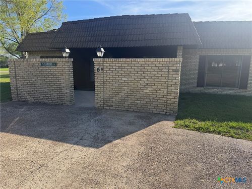 6 Ramona Ln, Victoria, TX, 77904-1202 | Card Image