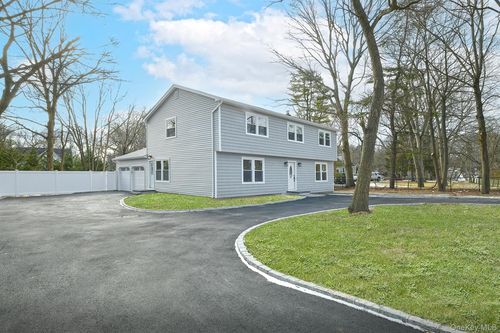 34 Warner Rd, Huntington, NY, 11743-5919 | Card Image