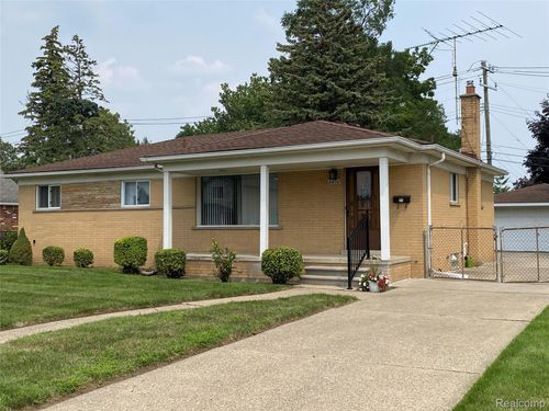 6450 N Lafayette St, Dearborn Heights, MI, 48127-2123 | Card Image