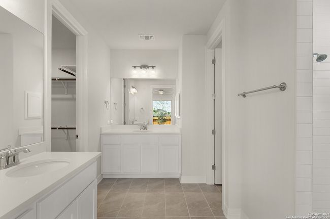 948 Nolte Bnd, House other with 3 bedrooms, 3 bathrooms and null parking in Seguin TX | Image 19