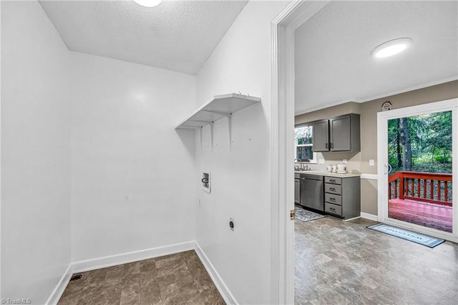 6057 Arden Dr, House other with 3 bedrooms, 3 bathrooms and null parking in Clemmons NC | Image 15