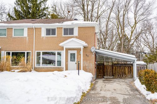 22 Jones Crt, Aurora, ON, L4G2B8 | Card Image