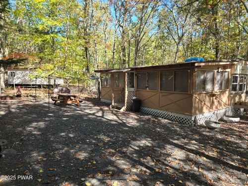 146 Paupack Dr, Shohola, PA, 18458-3138 | Card Image