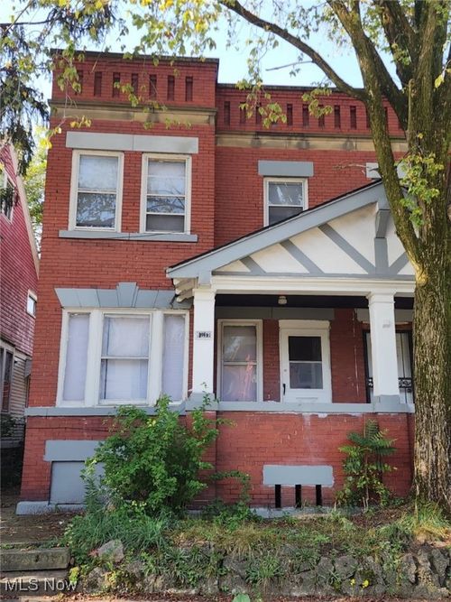 1818 Knowles St, East Cleveland, OH, 44112-3919 | Card Image