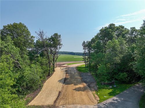 2 Stonebrook Dr, Eleva, WI, 54738 | Card Image
