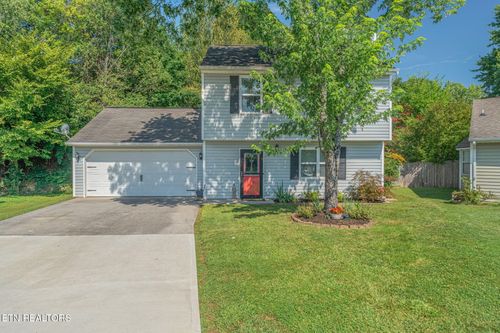 2301 Robinson Ridge Ct, Knoxville, TN, 37923-1055 | Card Image
