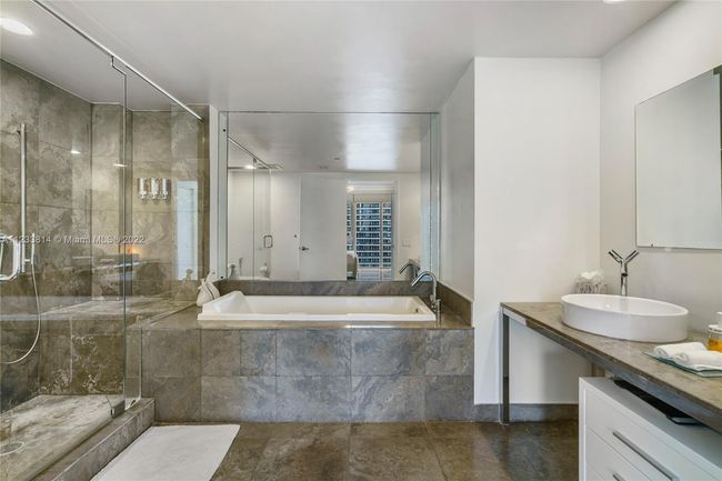 APT-3404 - 485 Brickell Ave, Condo with 2 bedrooms, 2 bathrooms and null parking in Miami FL | Image 26
