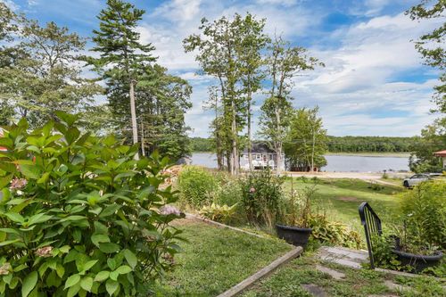 9 Warbonnet Ln, Gilmanton, NH, 03237-5043 | Card Image
