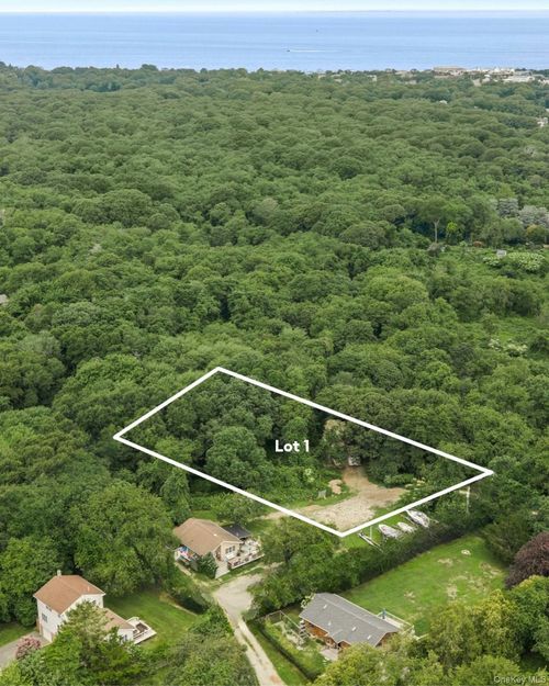 33 N Fairfax Rd, Montauk, NY, 11954-5101 | Card Image