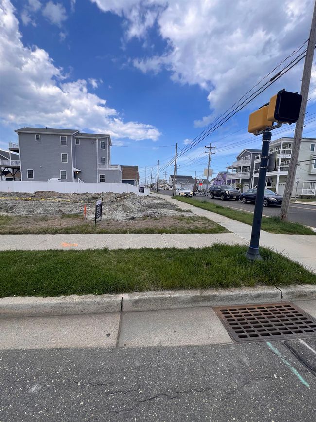 201 W 10 Th Ave, House other with 5 bedrooms, 4 bathrooms and null parking in North Wildwood NJ | Image 4