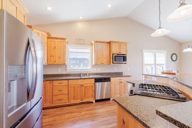 7567 Kingpost Loop, House other with 6 bedrooms, 3 bathrooms and null parking in Helena MT | Image 5