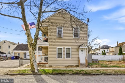 210 3rd St, RIVERSIDE, NJ, 08075-3524 | Card Image