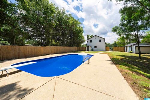 932 9th St, Pleasant Grove, AL, 35127-2243 | Card Image