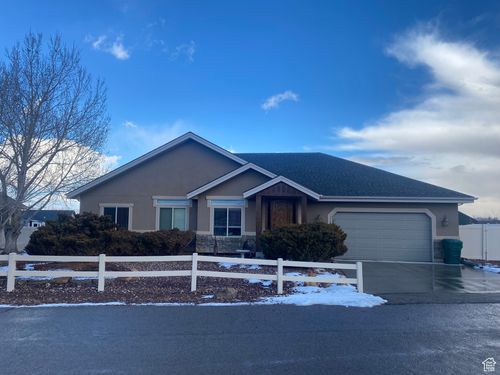 382 N Kentucky Way W, Vernal, UT, 84078 | Card Image