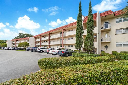 302-300 S Hollybrook Dr, Pembroke Pines, FL, 33025-1280 | Card Image