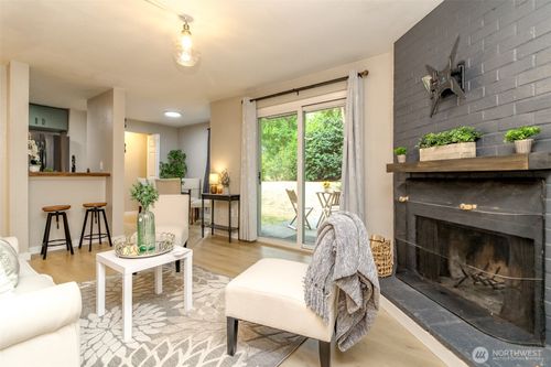 l5-408 S 323rd St, Federal Way, WA, 98003-5816 | Card Image