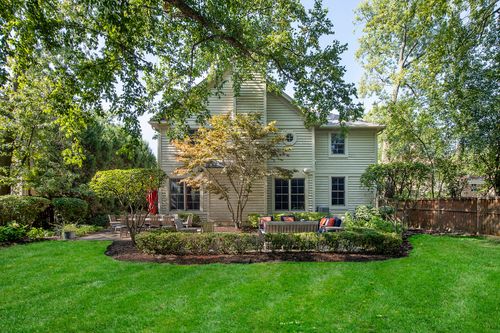1301 Wendy Dr, Northbrook, IL, 60062-4641 | Card Image