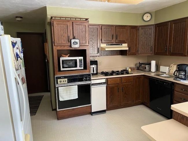 N4175 State Road 49, Home with 4 bedrooms, 3 bathrooms and null parking in Brandon WI | Image 15