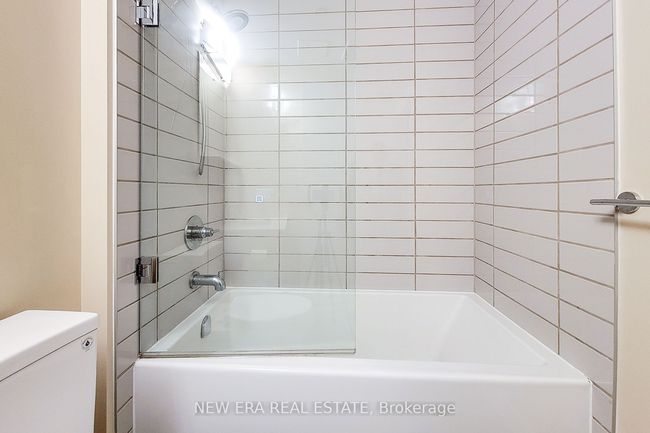 212 - 320 Plains Rd E, Condo with 2 bedrooms, 2 bathrooms and 1 parking in Burlington ON | Image 25