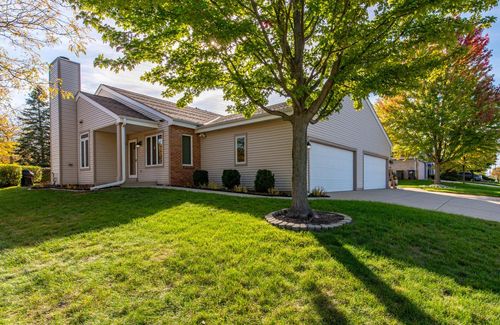 2021 Wolf Road, Waukesha, WI, 53186 | Card Image