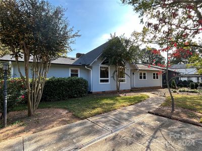 One level home in Cornelius. | Image 2