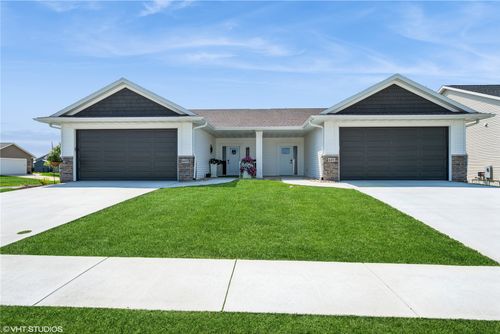 6431 Rookwood Ln, Marion, IA, 52302-8027 | Card Image