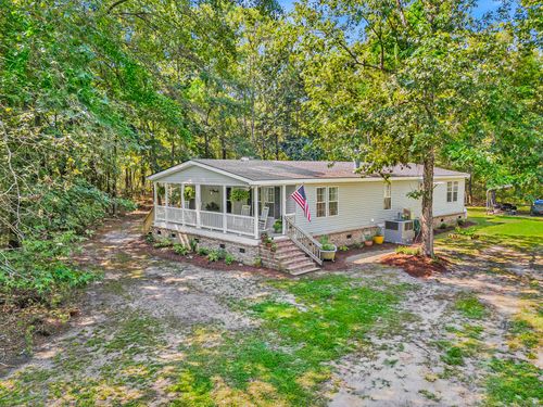 5610 Katy Hill Rd, Wadmalaw Island, SC, 29487-6830 | Card Image