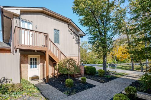 5560 Forest Lake Dr, Prospect, KY, 40059-9349 | Card Image