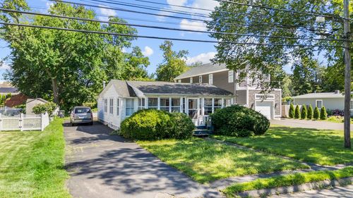 207 Merwin Ave, Milford, CT, 06460-7959 | Card Image