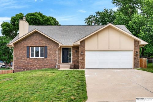 13201 S 28th St, Bellevue, NE, 68123-1914 | Card Image