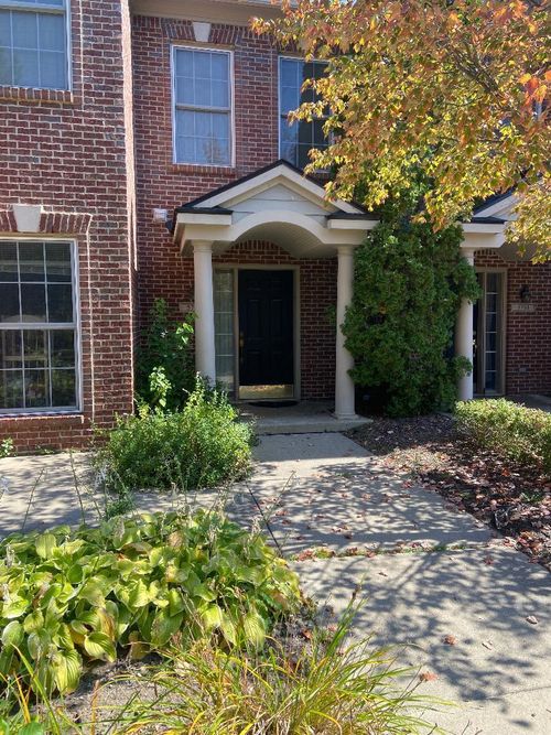 5702 Hampshire Ln, Ypsilanti, MI, 48197-3203 | Card Image