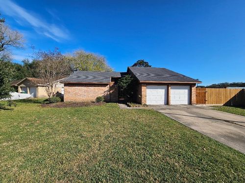 711 Leicester Ln, Houston, TX, 77034-5447 | Card Image