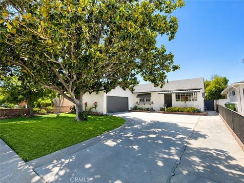 7509 Sunnybrae Ave, Winnetka, CA, 91306-2827 | Card Image