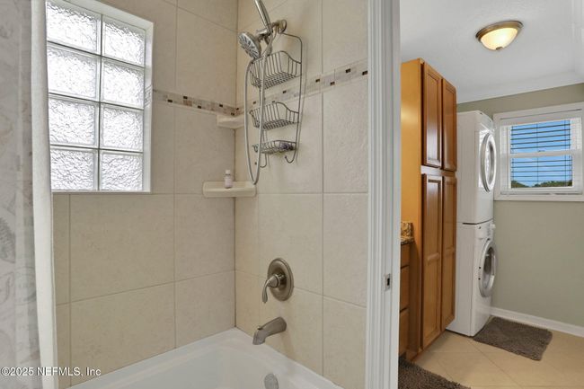 3rd Floor Primary Bathroom | Image 33