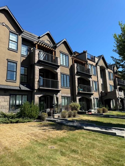 105-3320 3 Ave Nw, Calgary, AB, T2N0L9 | Card Image