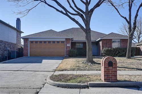 607 Claiborn Ln, Wylie, TX, 75098-6906 | Card Image