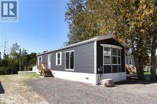 23-1085 Concession 10 Rd, Puslinch, ON, N0B2J0 | Card Image