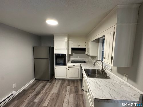 197 Central Ave, Norwich, CT, 06360-3903 | Card Image