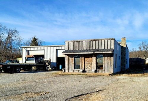 1801 S Sam Houston Blvd, Houston, MO, 65483-2152 | Card Image