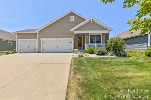 49-7511 Traditional Ct Se, Caledonia, MI, 49316-7338 | Card Image