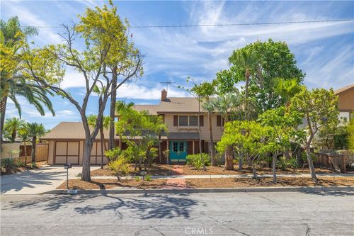 948 W Buffington St, Upland, CA, 91784-1512 | Card Image