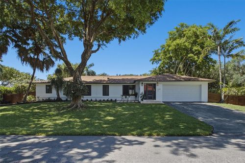 8440 Sw 180th St, Palmetto Bay, FL, 33157-6040 | Card Image