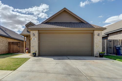 61 Amesbury Ct, Lubbock, TX, 79416-2168 | Card Image